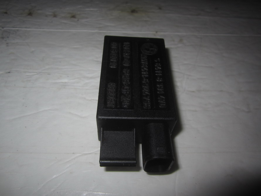 BMW Fan SENSOR Relay ESG 64118391470 Used Auto Parts Mercedes